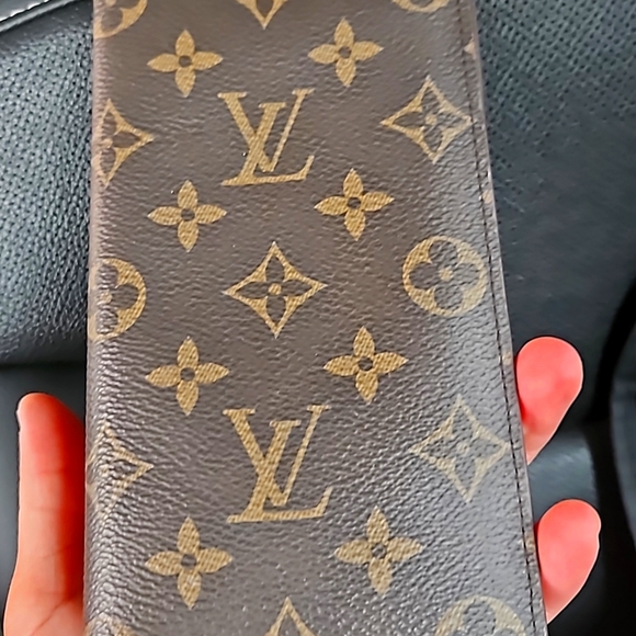Wallet - Picture 1 of 4